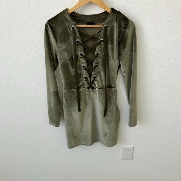 Revolve NBD Connor Velvet Mini Dress in Olive Size S - Picture 7 of 11